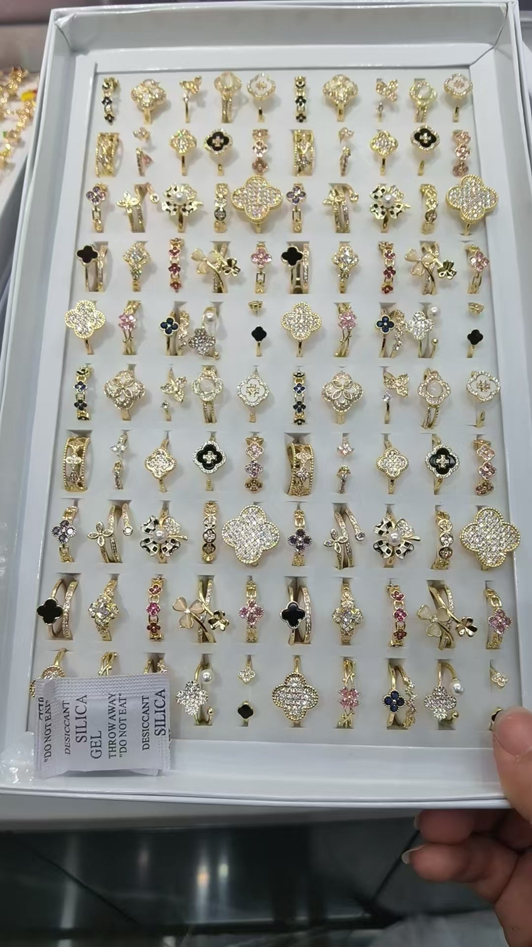 A box open ring and free size