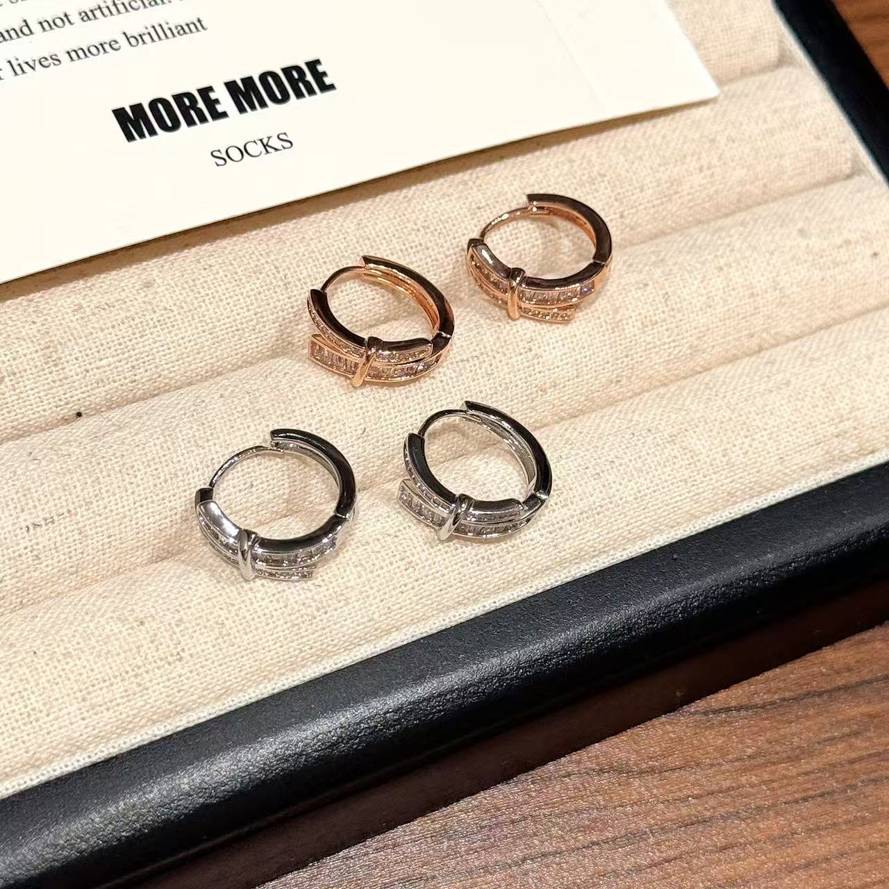 Luxury Sparkle Knot CZ Huggie Earrings Trendy Women Daily Ear Accessory