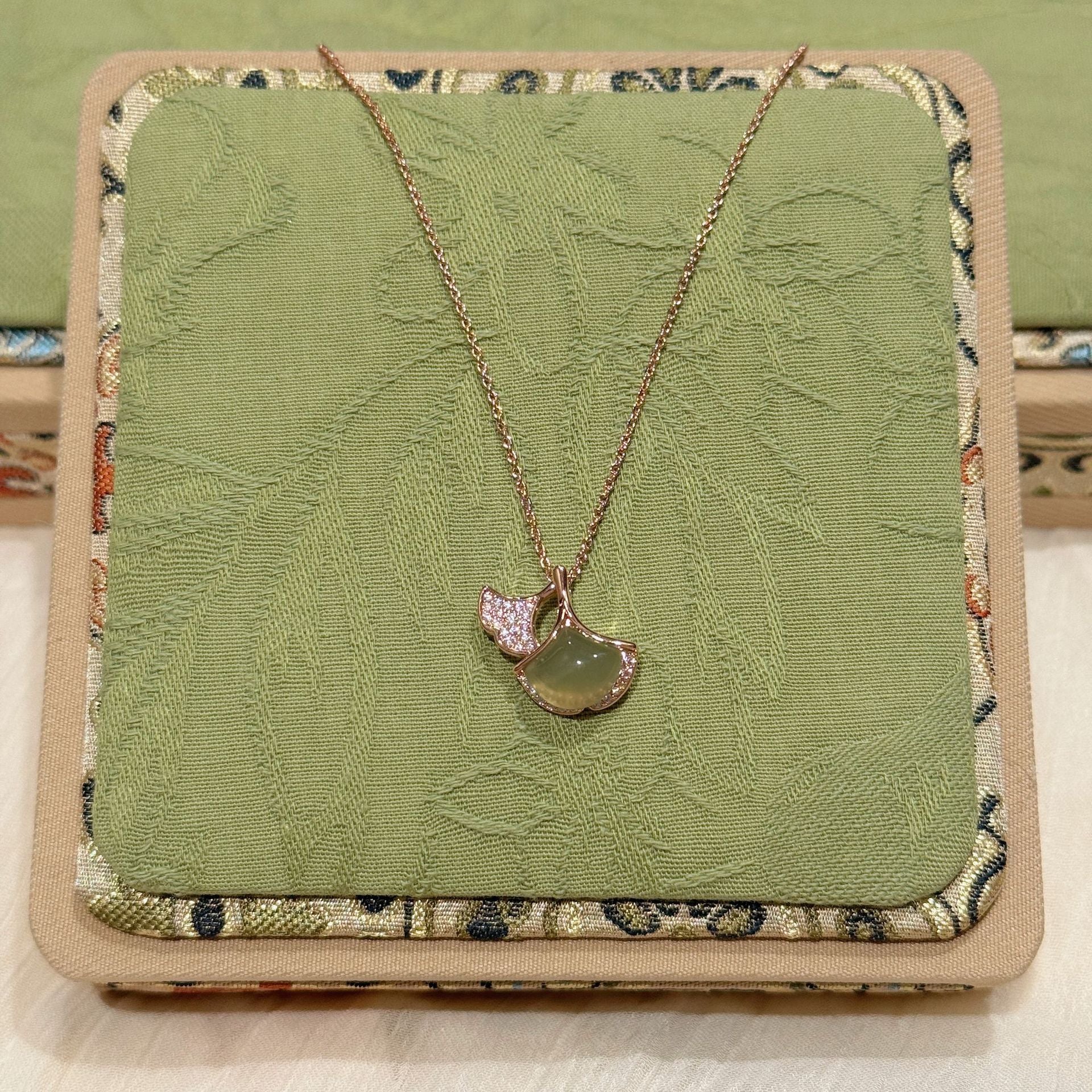 Vintage Gourd Peace Lock Necklace, Chinese Style Ginkgo Leaf Necklace, Zodiac Year Elegant Exquisite National Trend Jewelry for Women