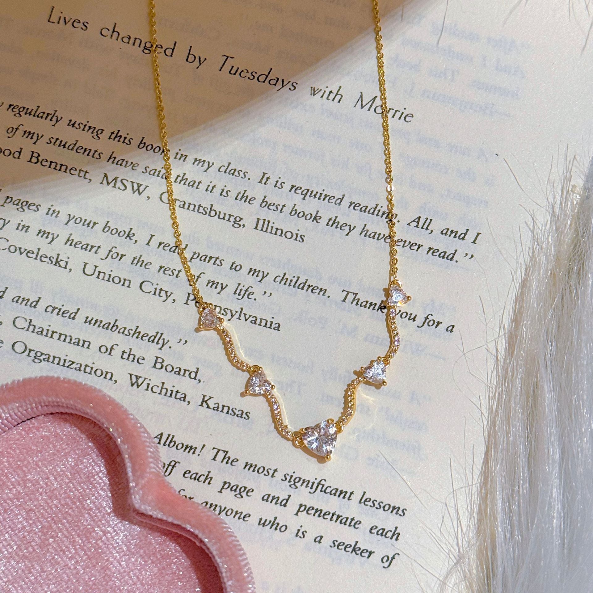 Double Heart Pendant Necklace, Niche Luxury Dainty Clavicle Chain, Sweet Daily All-match Elegant Necklace
