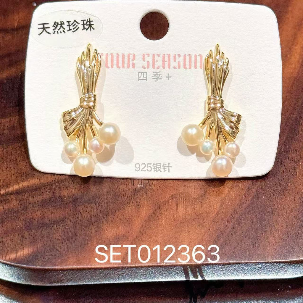 Gentle Style Tulip Tassel Necklace, Exquisite Luxury Clavicle Chain, Sweet Elegant Pendant Jewelr