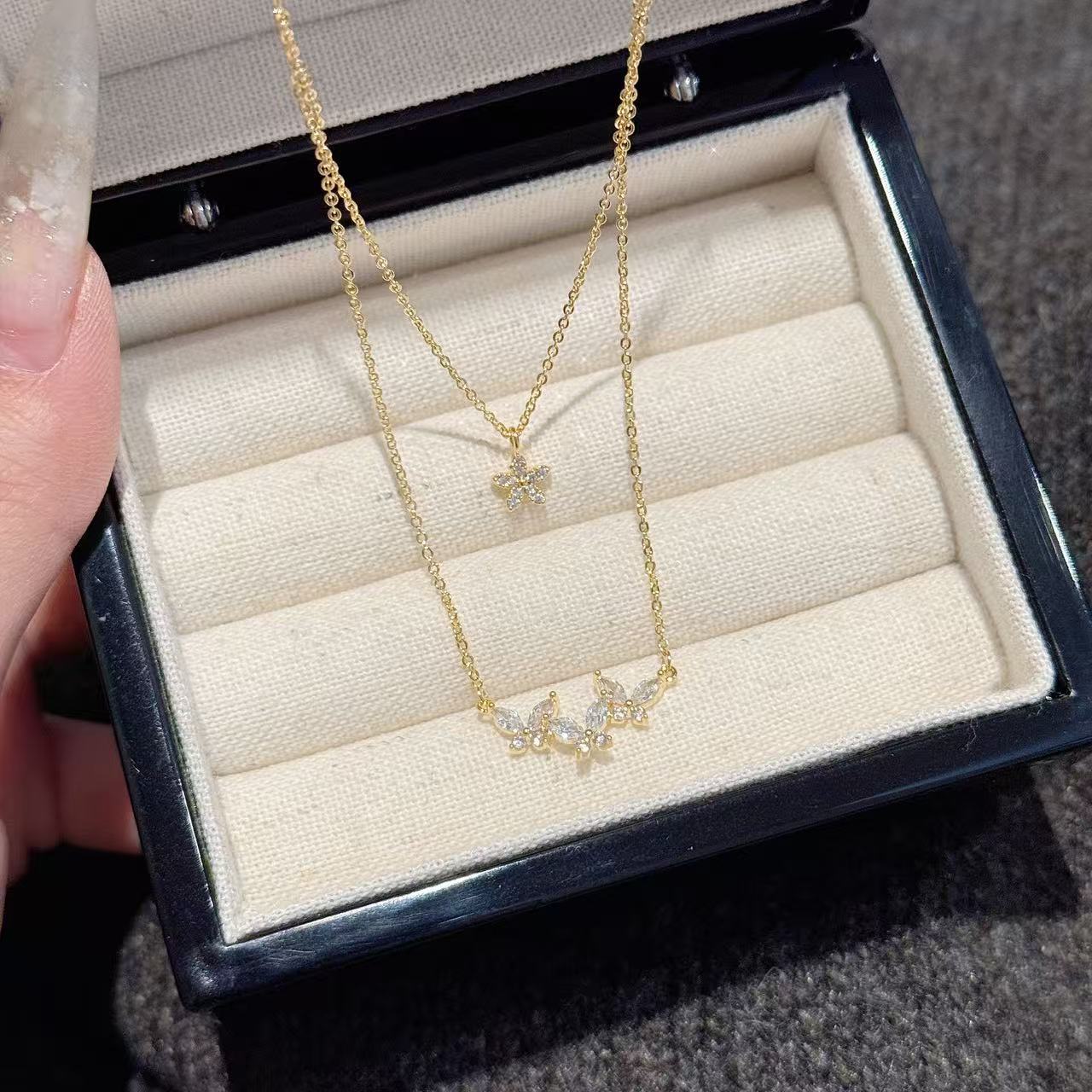 Double Layered Butterfly Flower Necklace Shiny Zircon Clavicle Chain Luxury Elegant All-match Fashion Jewelry for Women