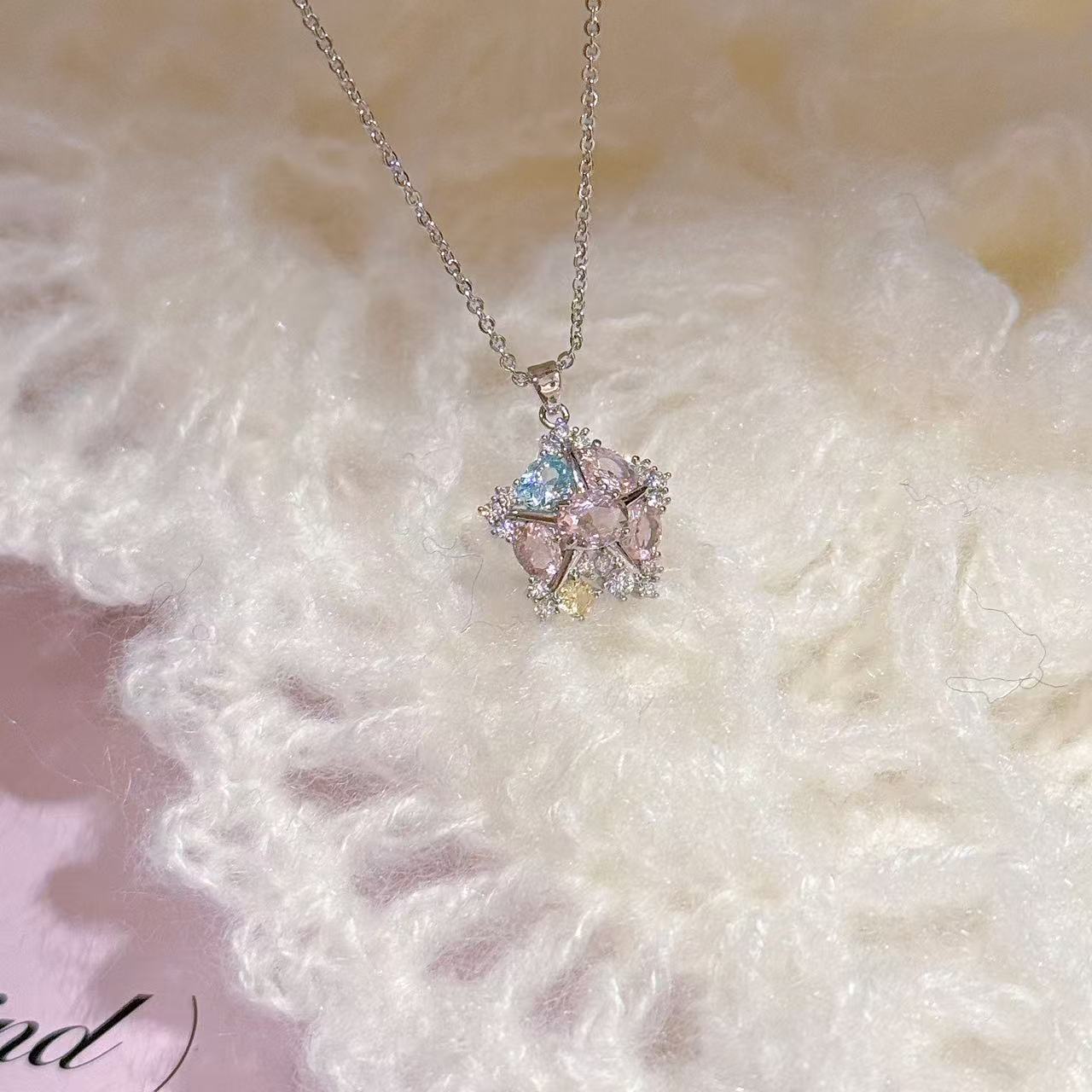 Shiny Star Pendant Necklace Elegant Luxury Stylish Women Autumn Winter Sweater Chain