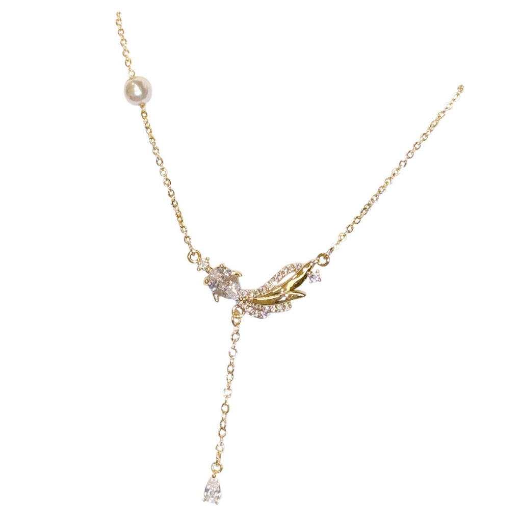 Koi Fish Pendant Pearl Necklace for Women, Luxury Minimalist Zircon Inlaid Clavicle Chain Jewelry Gift