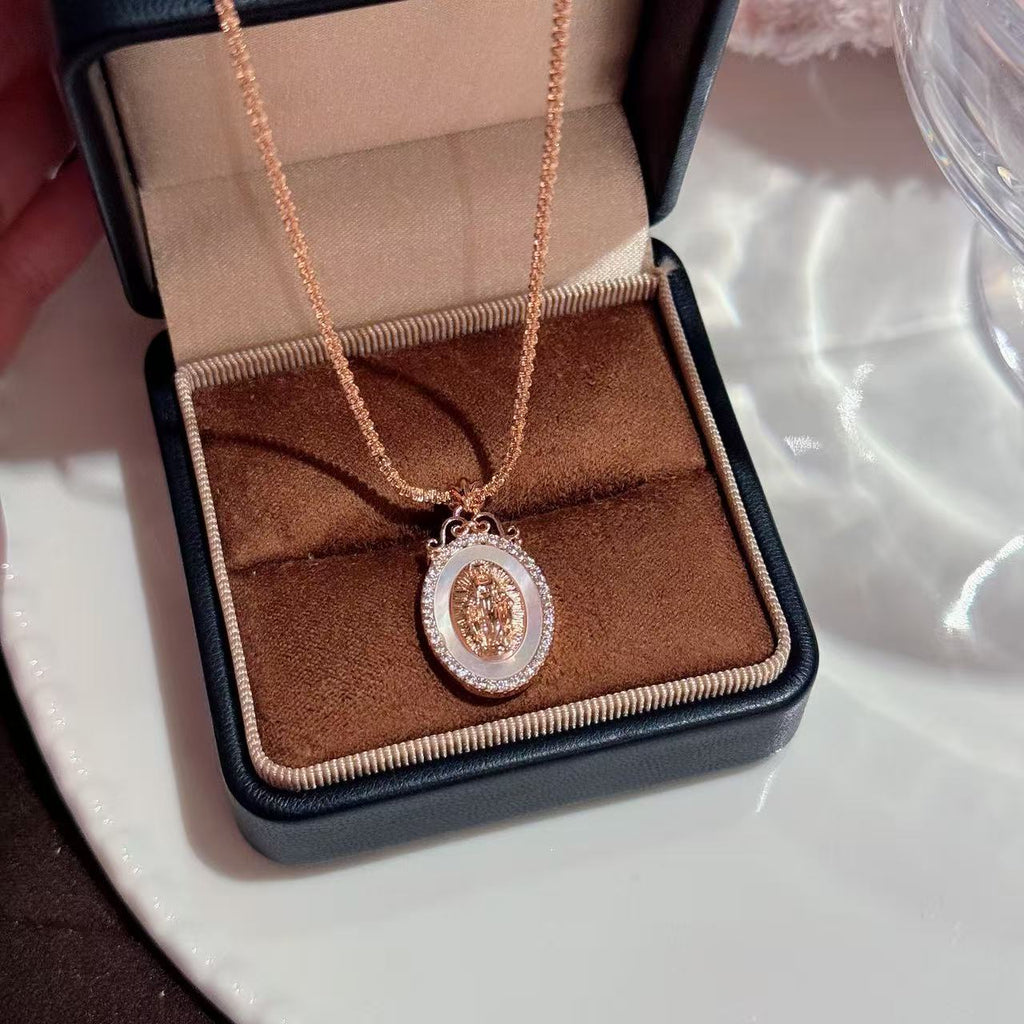 French Retro Clavicle Chain, Luxury Niche High Grade Necklace, Elegant European American Fashion Jewelry