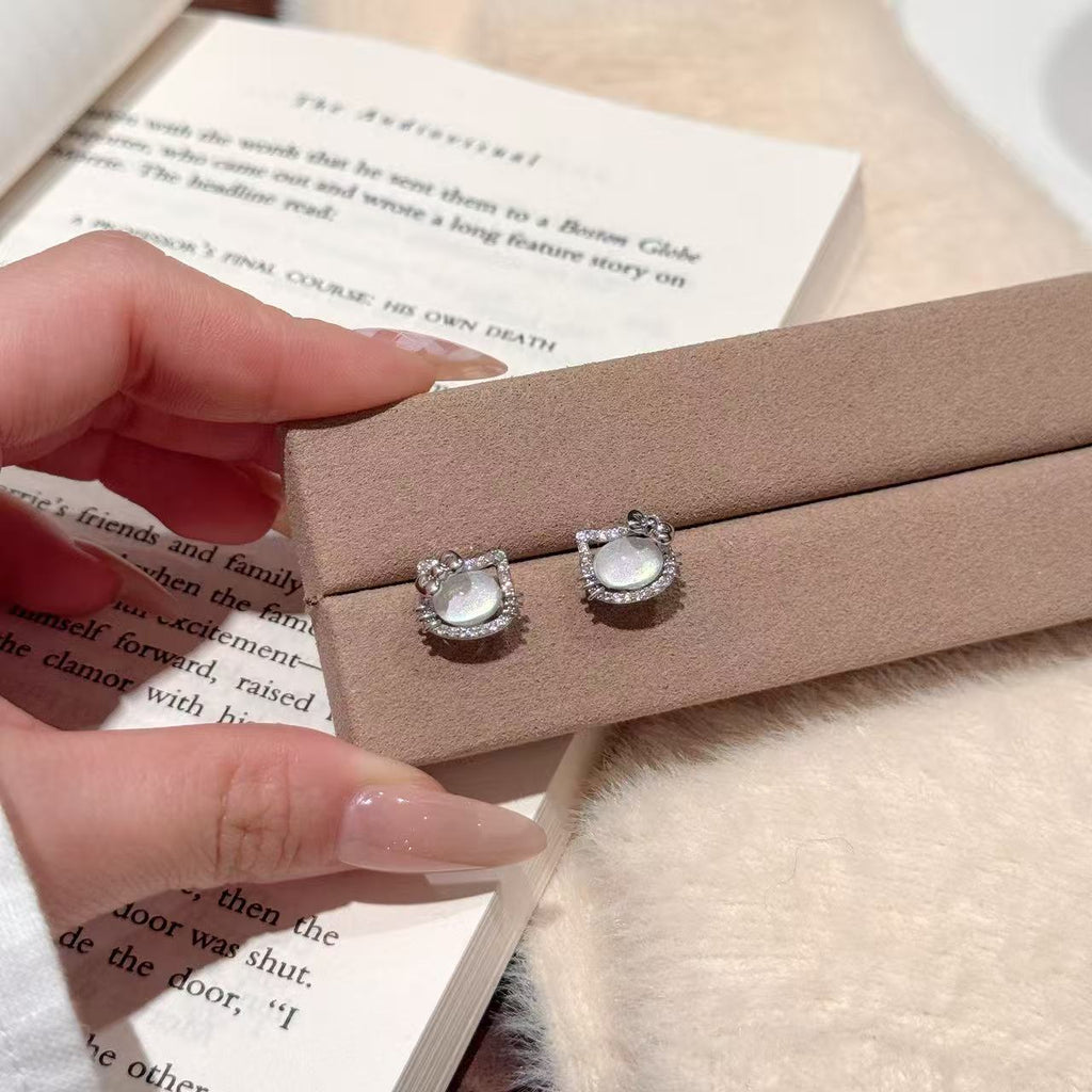 Cute Cat Stud Earrings, S925 Sterling Silver Post, Minimalist Dainty Earrings, Luxury Niche Versatile Jewelry