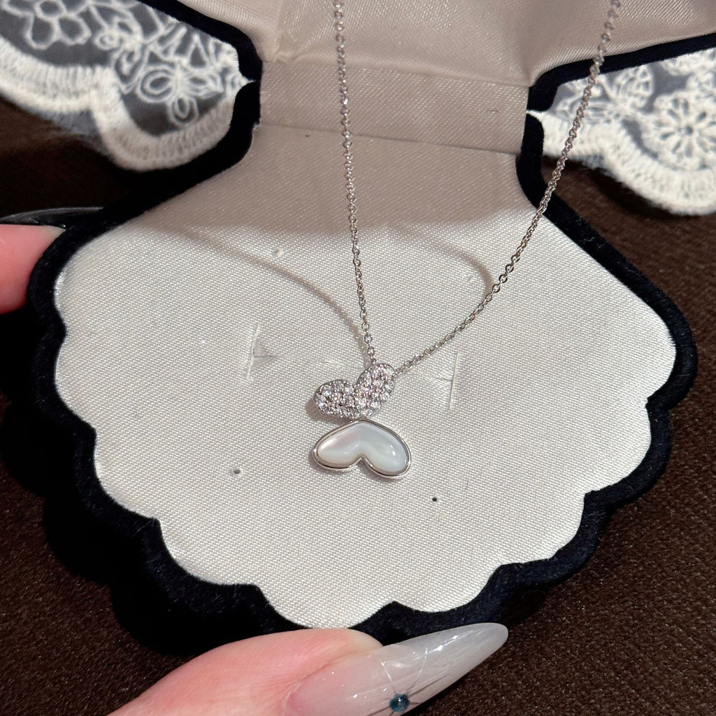 Custom Vivid Butterfly Necklace, Ins Minimal Luxury Niche Clavicle Chain with Natural Shell, Elegant Dainty Women Jewelry