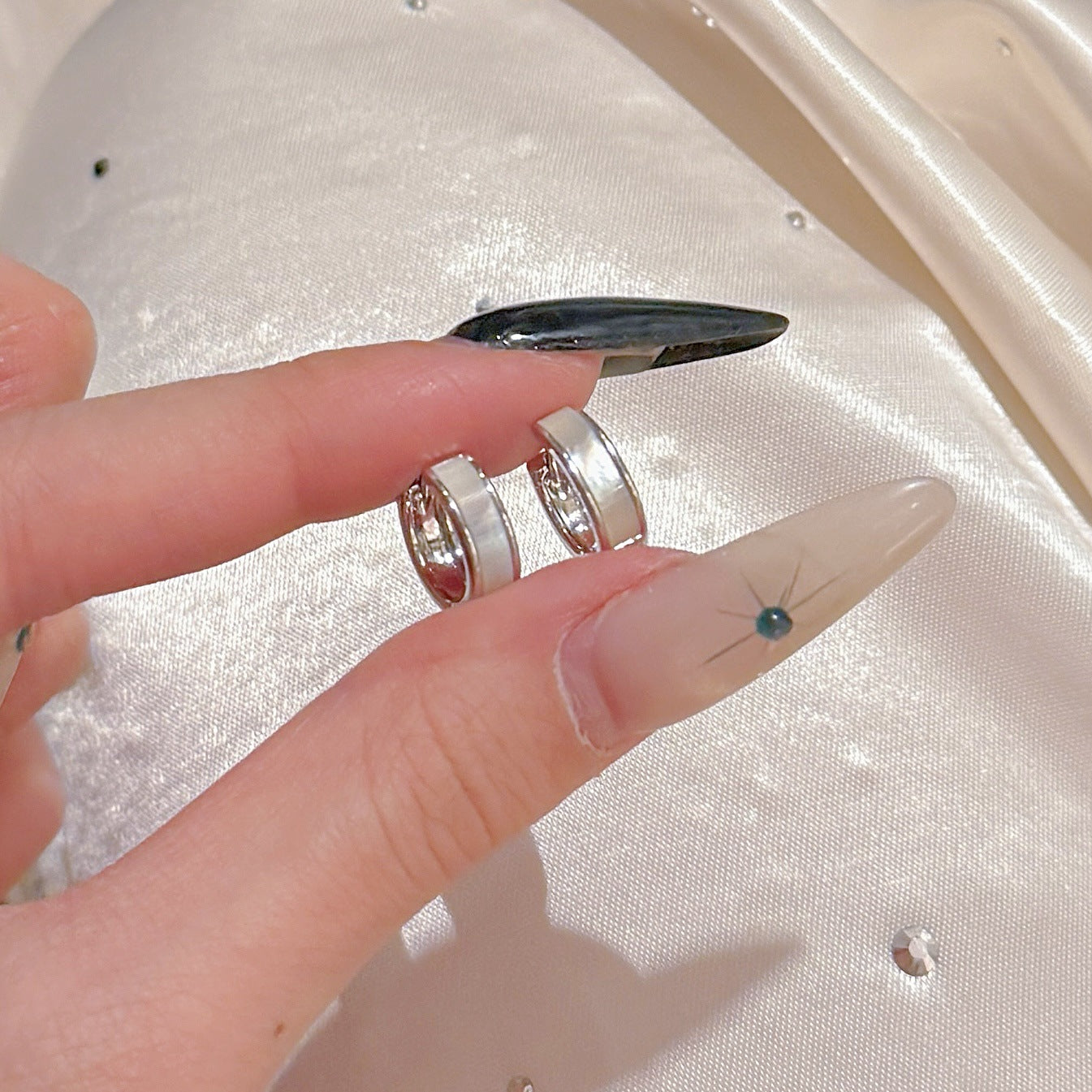 Minimalist Shell Hoop Earrings, Luxury Commute Ear Jewelry