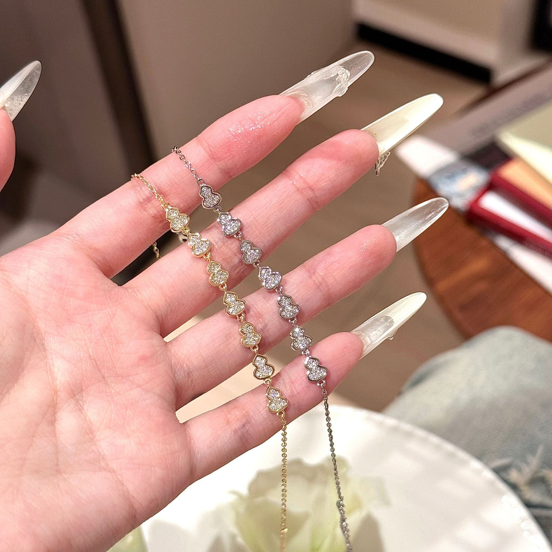 Gourd Bracelet, Niche Exquisite Full Diamond Hand Jewelry, Minimalist Light Luxury Versatile Women Wrist Chain