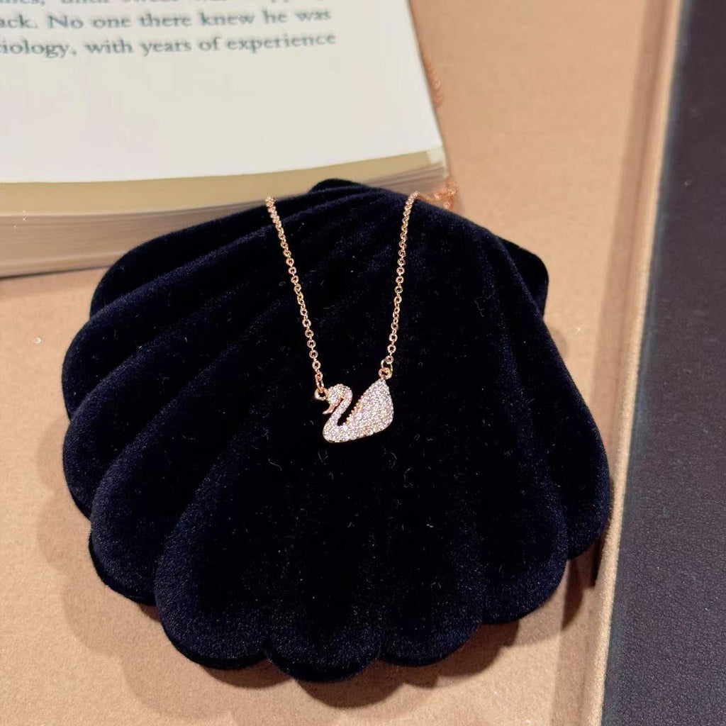 Swan Necklace, Fashion Luxury Jewelry for Women, Minimalist Exquisite Little Swan Pendant Elegant Clavicle Chain