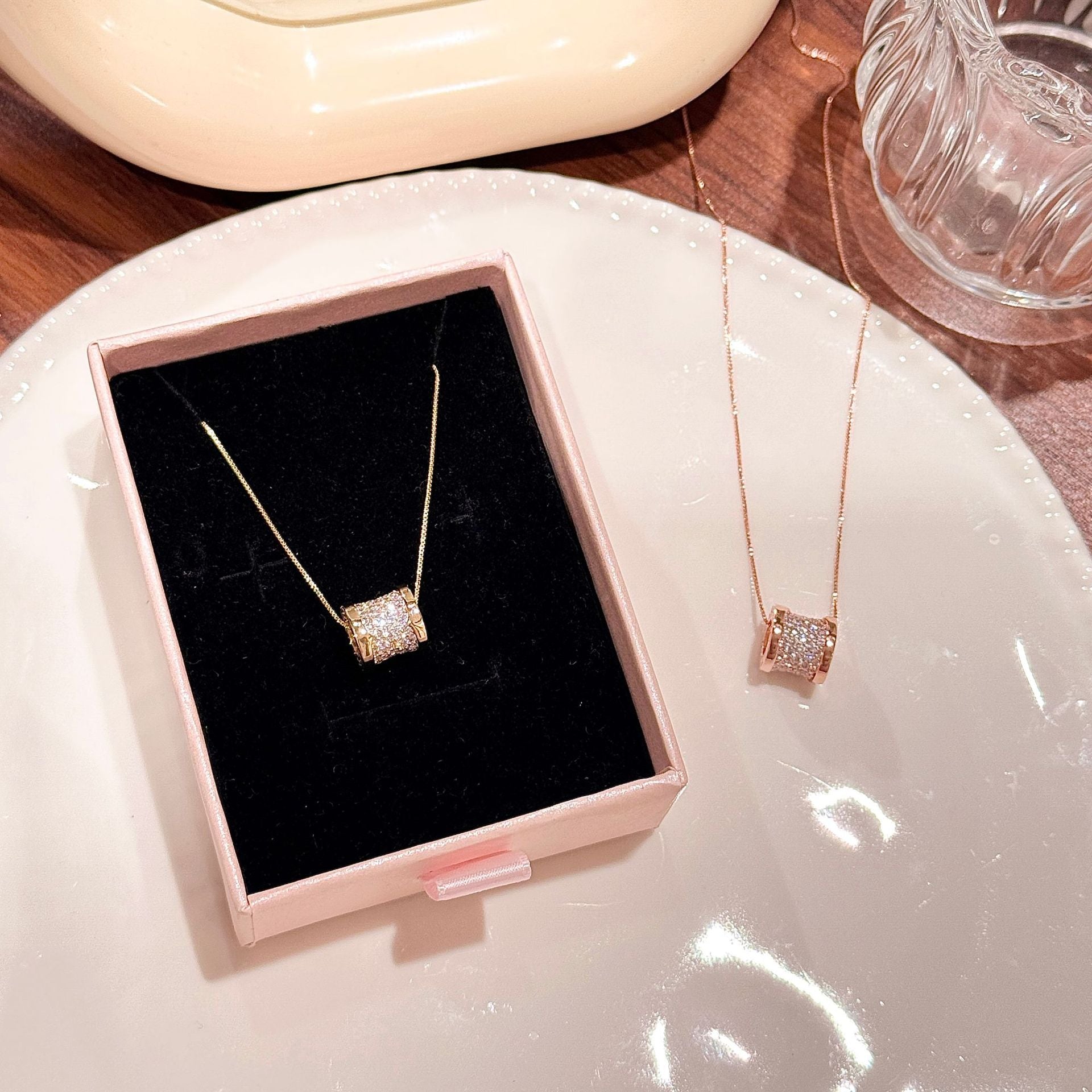 Slim Waist Pendant Necklace, Minimal Luxury Dainty Clavicle Chain
