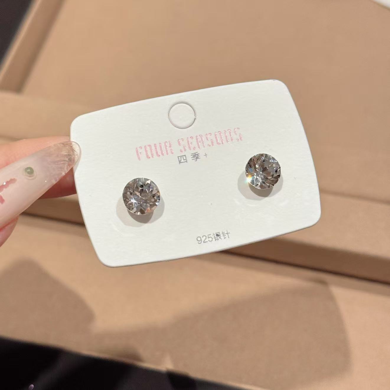Women 3 Pairs Bling Bling Crystal Ear Studs Colorful Simple Style Silver Needle Ear Piercing Accessories Ear Healing Earrings Set
