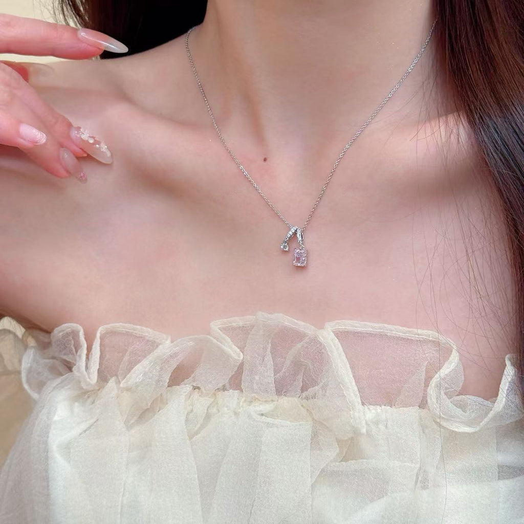 Korean Japanese Popular Ice Cut Pendant Necklace for Women, Sweet Elegant Luxury Dainty Clavicle Chain Jewelry