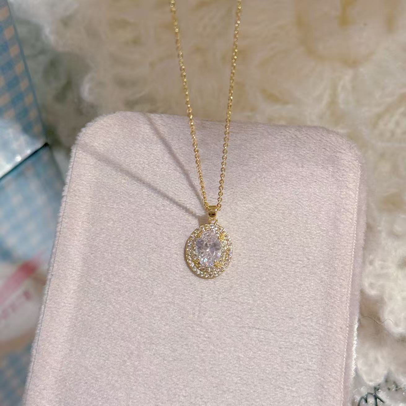 Shiny Geometric Round Pendant Necklace, Niche Luxury Dainty Clavicle Chain, Elegant All-match Daily Jewelry for Women