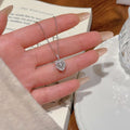 Women Korean Fashion Heart Shaped Necklace Minimalist Fresh Sweet Design Niche High-end Elegant Versatile Clavicle Chain Daily Accessory
