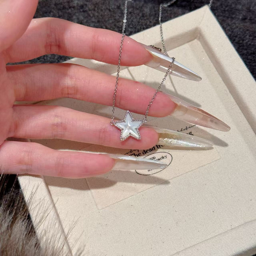 Star Pendant Necklace, Natural White Shell Inlaid Zircon Clavicle Chain