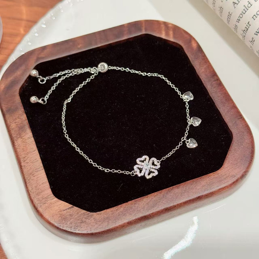 Four Seasons Charm Aquamarine Bracelet, Fashion Niche Sparkling Women Hand Jewelry, High-end Light Luxury Wrist Chain