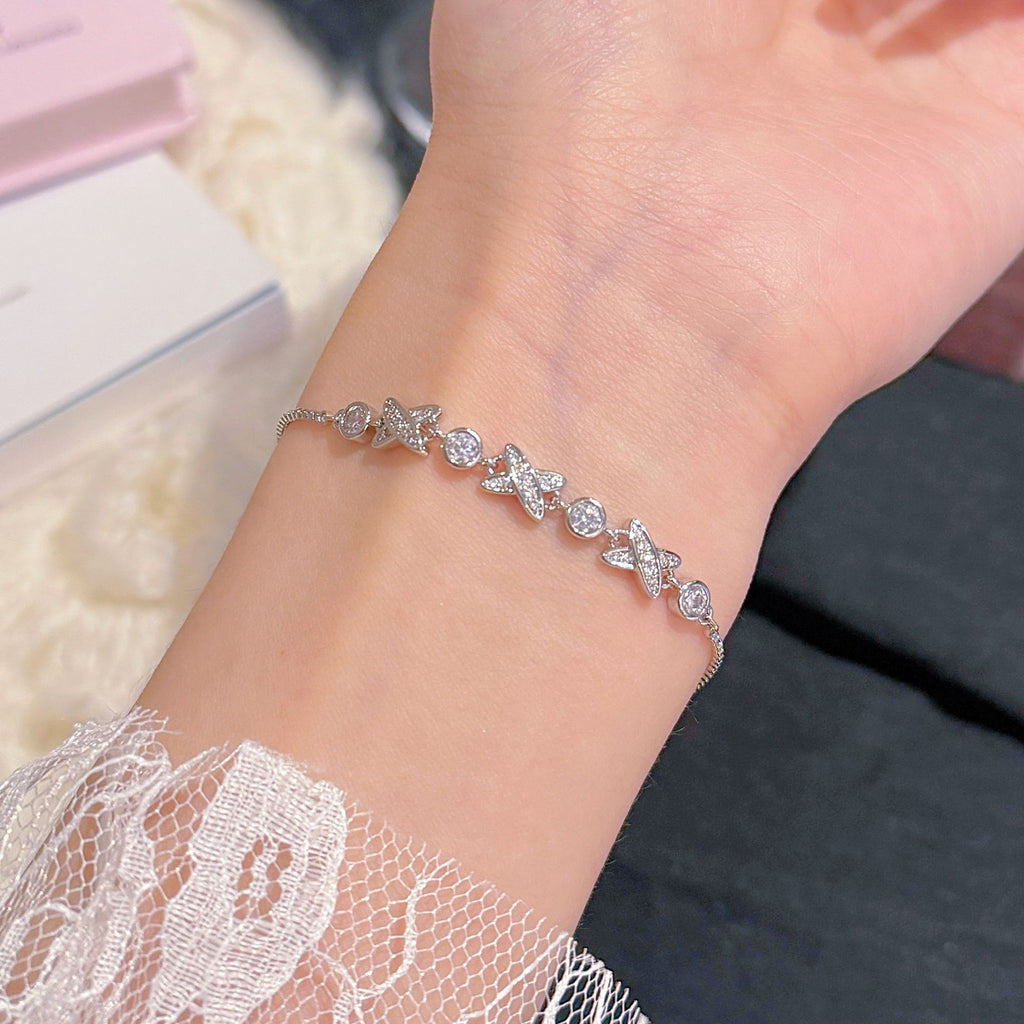 Minimal Luxury Dainty Bowknot Bracelet, Niche Sweet Elegant All-Match Women Fine Wrist Jewelry for Daily Wear
