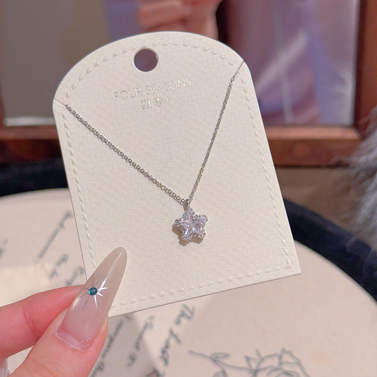 Shining Star Pendant Necklace Dainty Luxury Clavicle Chain Elegant Minimalist Daily Jewelry Gift for Women