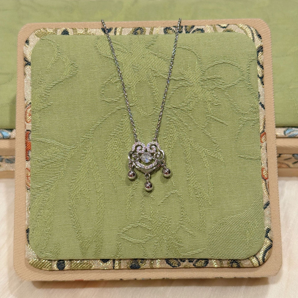 Vintage Gourd Peace Lock Necklace, Chinese Style Ginkgo Leaf Necklace, Zodiac Year Elegant Exquisite National Trend Jewelry for Women