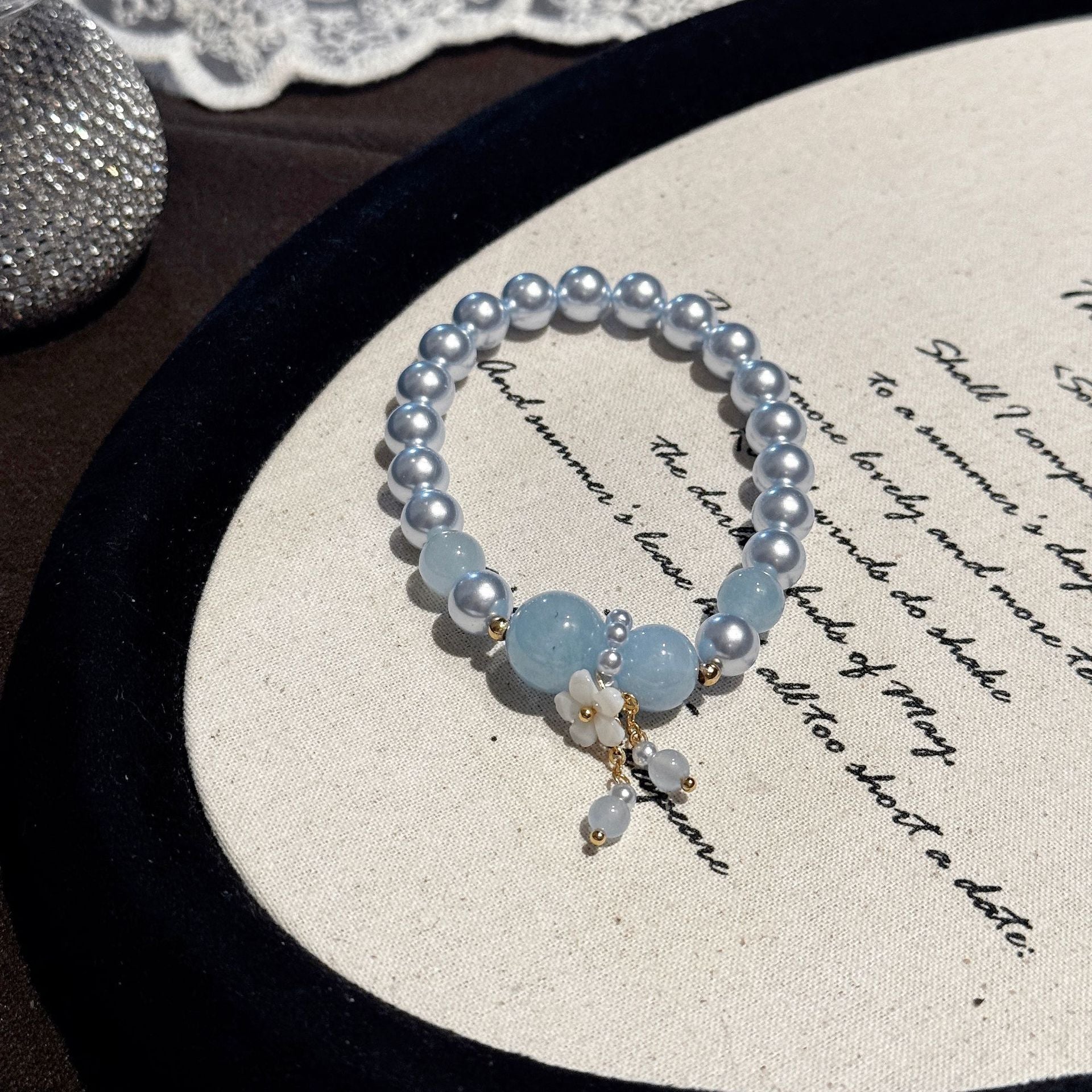 Pearl Flower Bracelet, Natural Shell Bead Luxury Elegant Hand Jewelry, Sweet Exquisite New Spring Bracelet