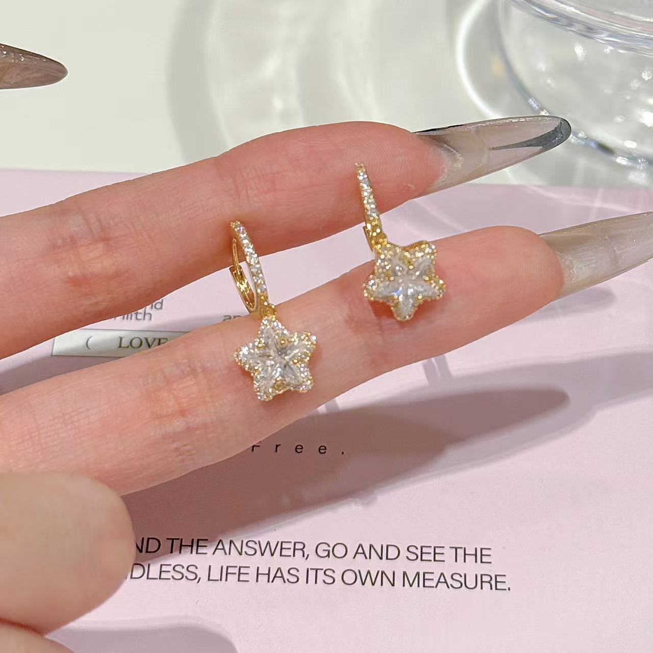 Star Zircon Ear Buckles, All-star Shiny Earrings, Minimalist Luxury Niche Elegant Temperament Ear Jewelry