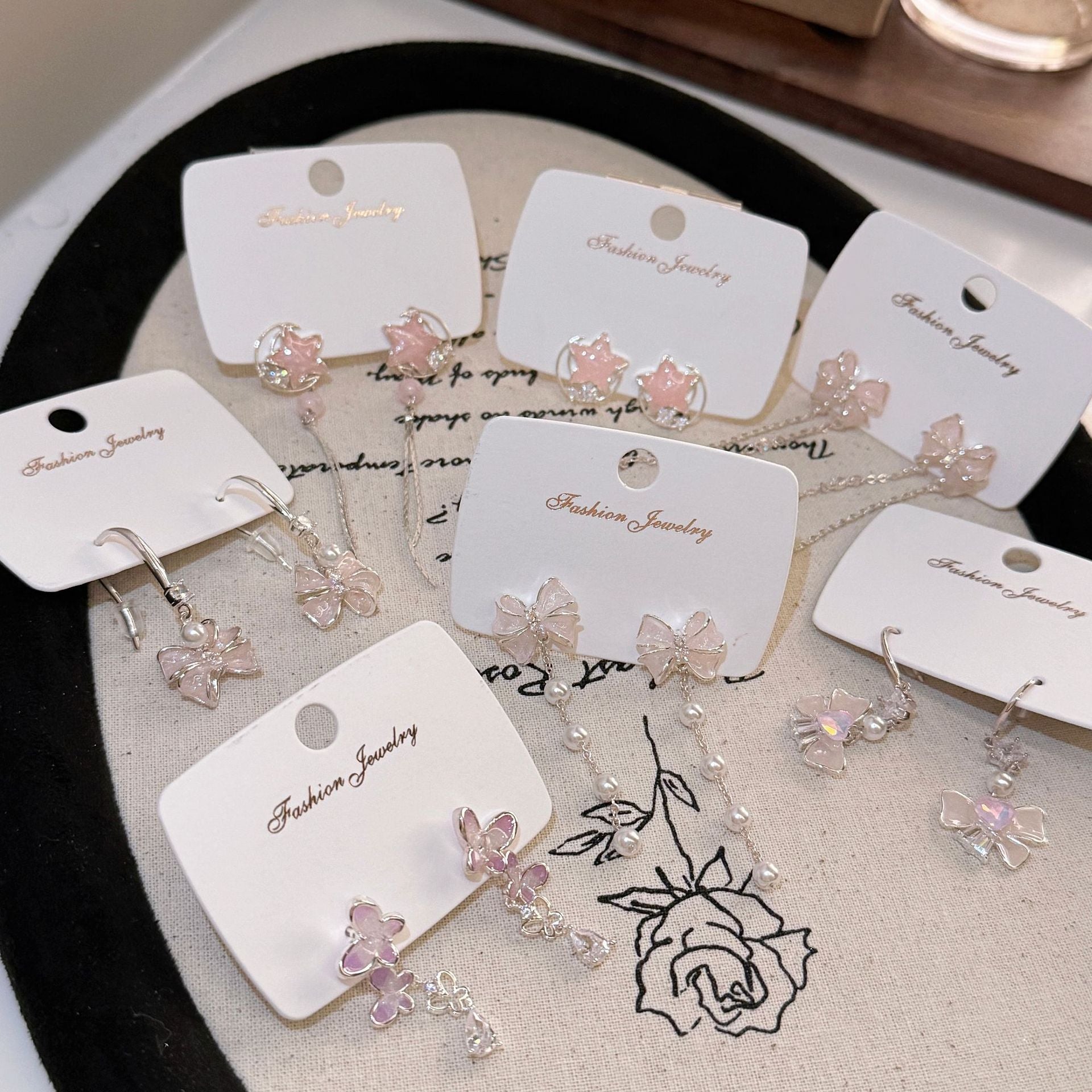 Gentle Style Tulip Tassel Necklace, Exquisite Luxury Clavicle Chain, Sweet Elegant Pendant Jewelr