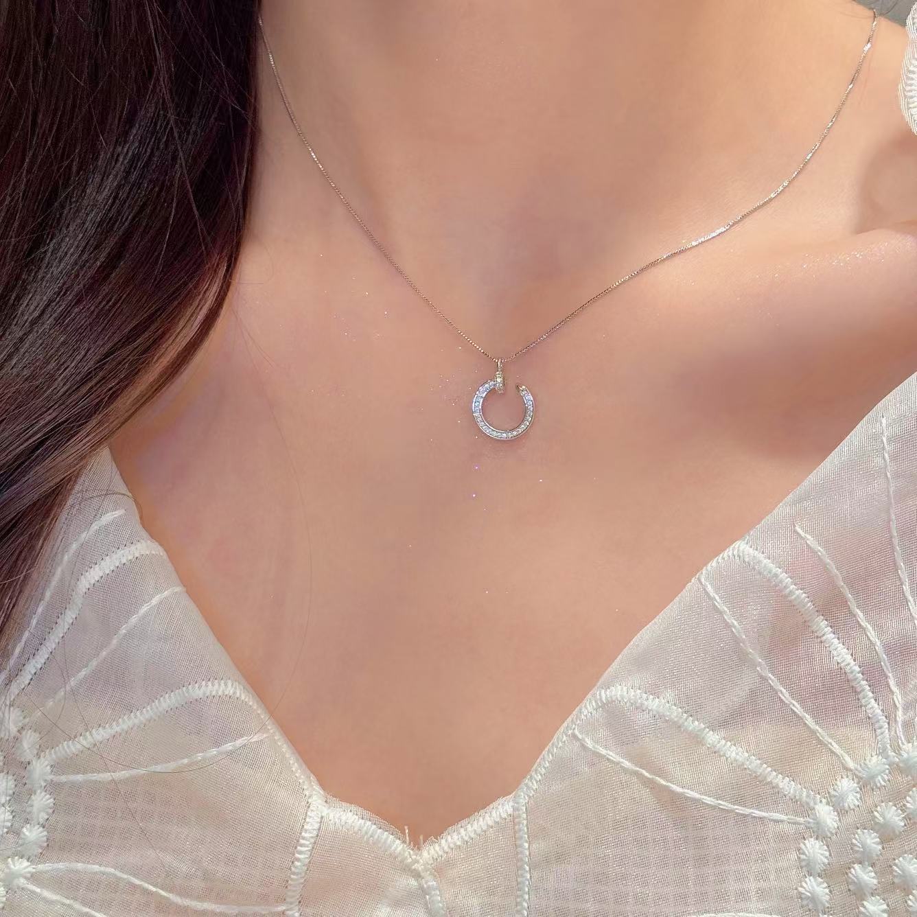 Popular Sparkle Circle Clavicle Necklace Minimal Sweet Women Daily Necklace