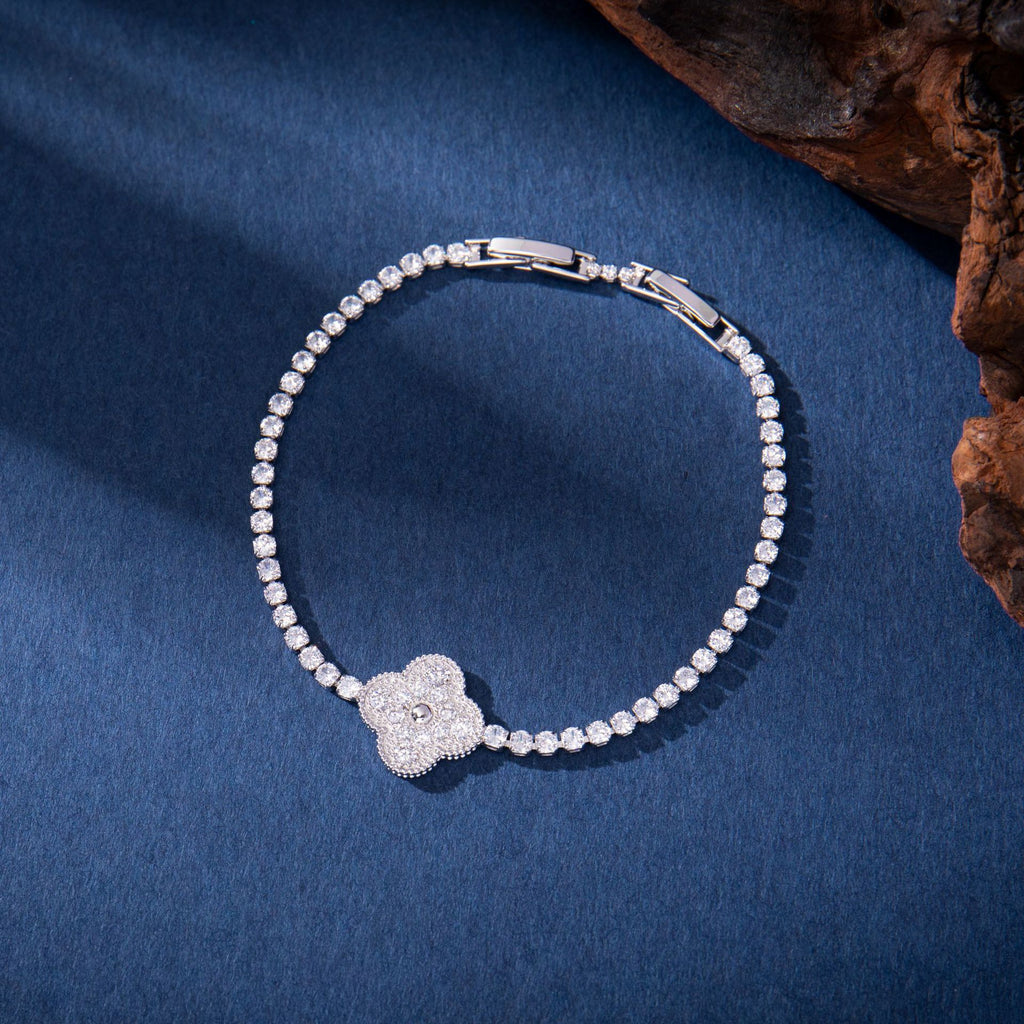 Aquamarine Women Bracelet, Niche Exquisite Shiny Hand Jewelry, Luxury Elegant High Grade Fashion Bangle Bracelets