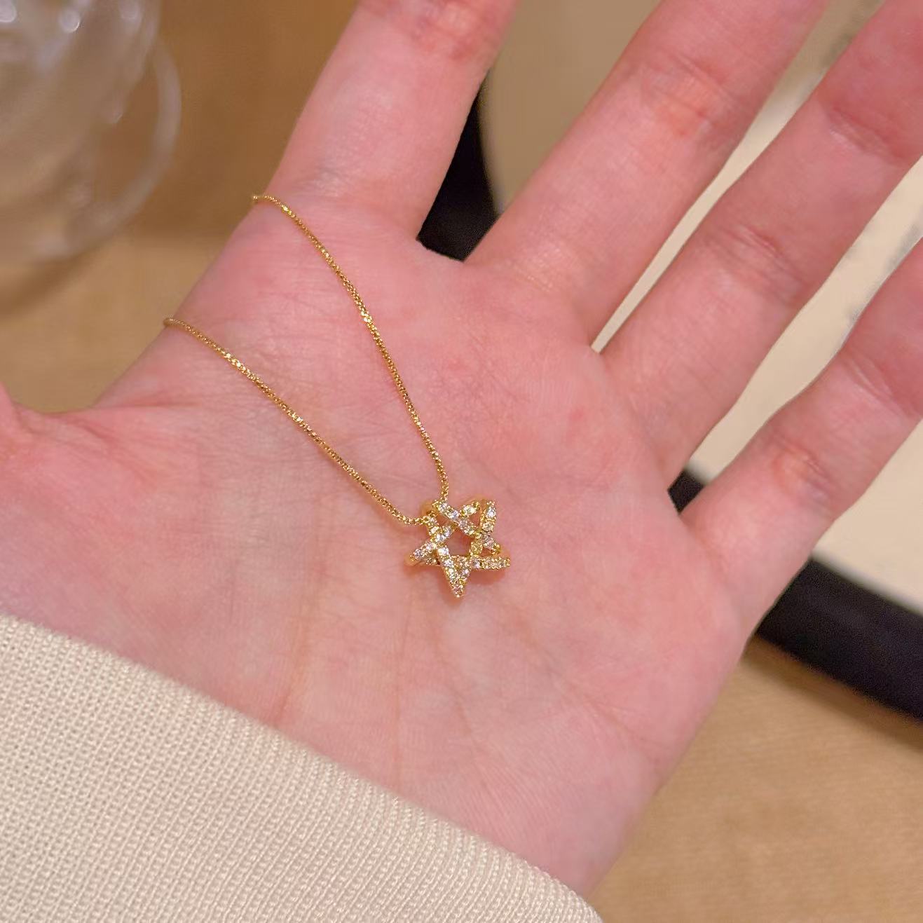 3D Star Pendant Necklace, Minimalist Niche Luxury Clavicle Chain, Dainty Elegant All-match Daily Necklace