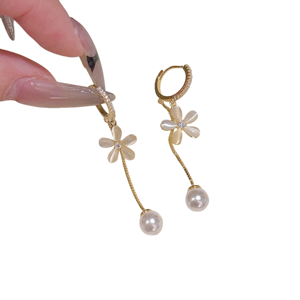 Long Pearl Tassel Flower Huggie Earrings Luxury Women Ear Jewelry