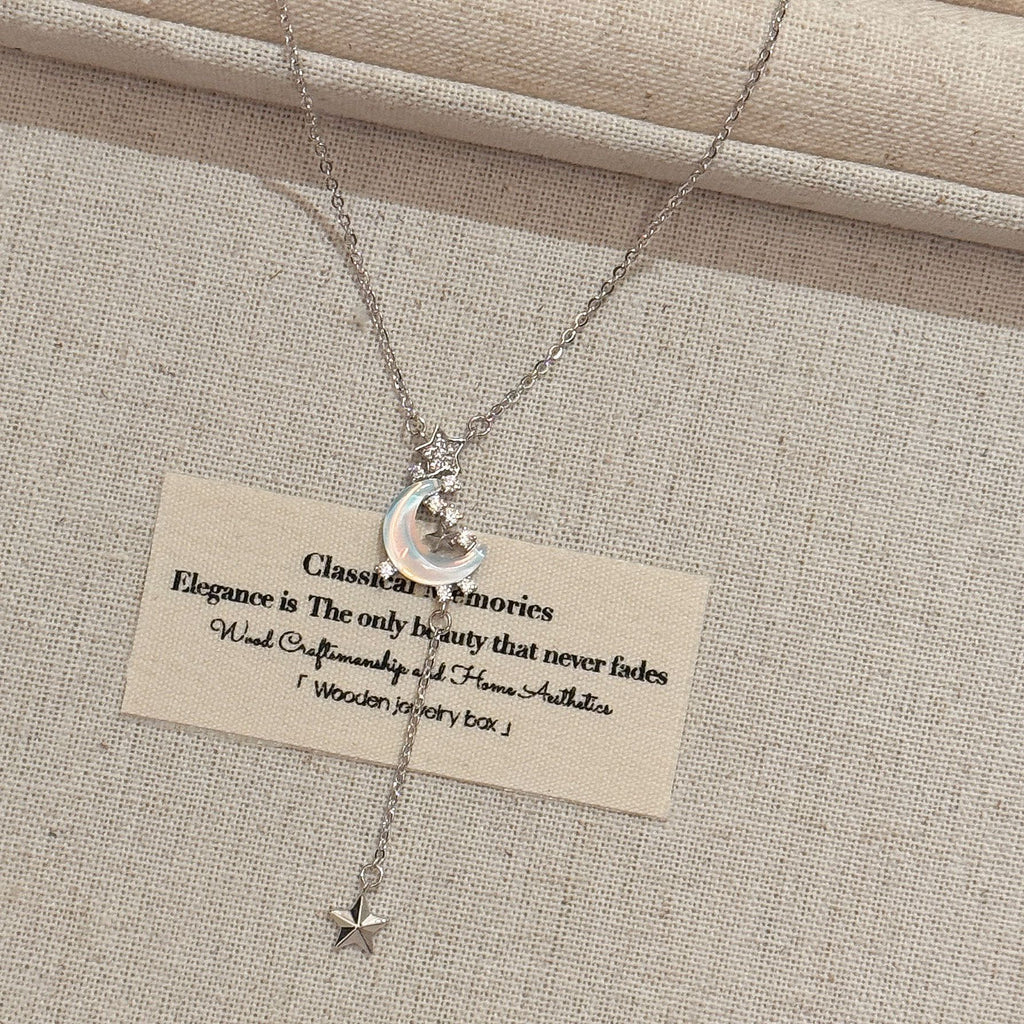 Korean Style Butterfly Necklace with Aquamarine, Minimalist Luxury Clavicle Chain, Niche Versatile Jewelry for Women