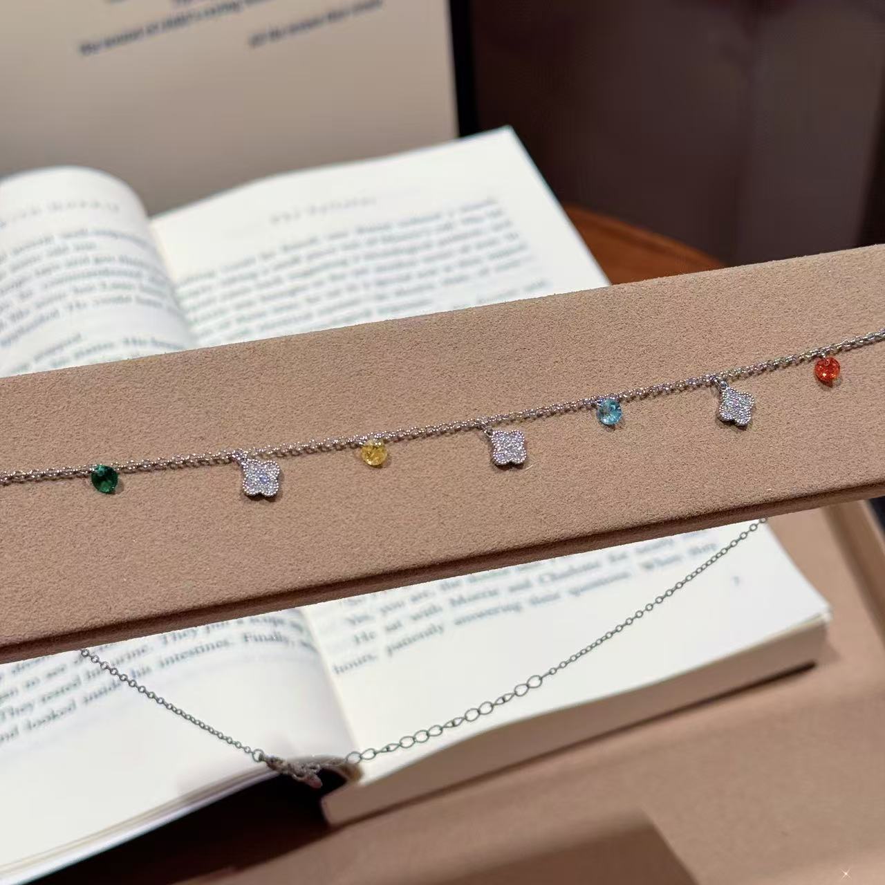 Four Leaf Clover Rainbow Zircon Necklace, Elegant Delicate Light Luxury Women Daily Jewelry