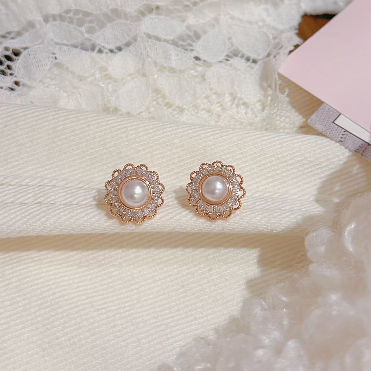 Vintage Sunflower Pearl Stud Earrings, S925 Sterling Silver Needle Earrings, Luxury Elegant Exquisite All-match Jewelry
