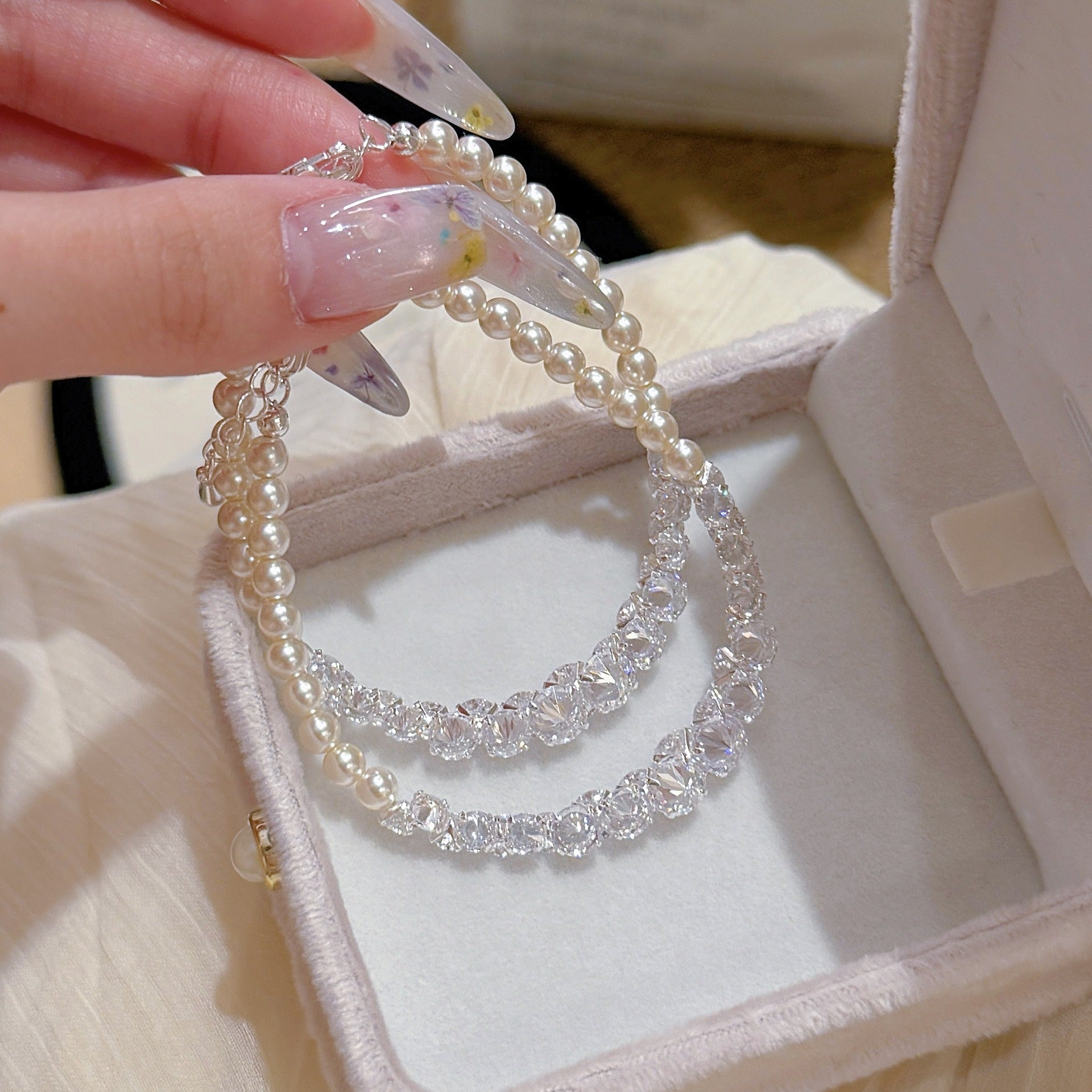 Women Classic Pearl Beaded Bracelets Chic Bow Design Niche High-end Fresh Sweet Delicate Versatile Daily Wrist Jewelry