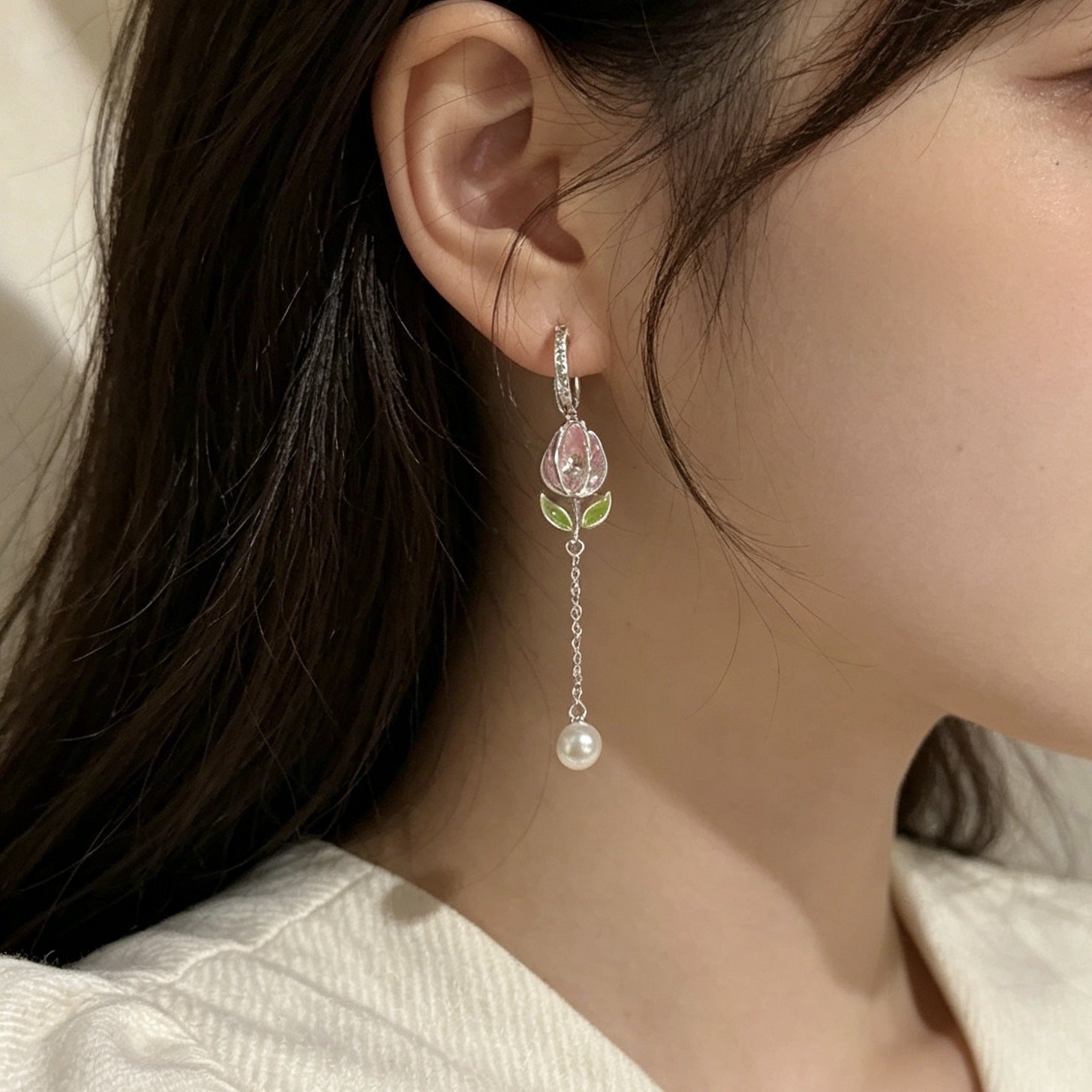 Women Exquisite Tulip Stud Earrings, Elegant Pearl Tassel Pendant Earrings, Sweet Temperament Daily Ear Jewelry