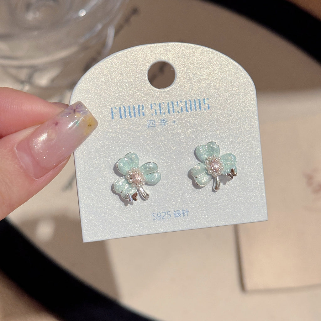 Butterfly Pearl Stud Earrings, S925 Sterling Silver Posts, Fresh Sweet Luxury Dainty All-match Earrings for Women