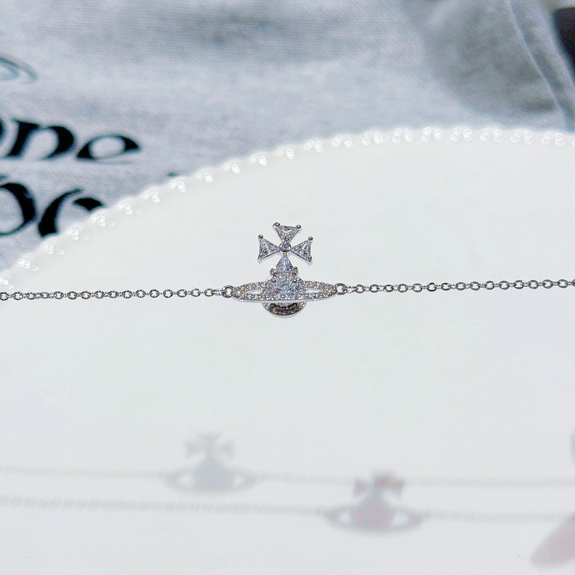Saturn Heart Zircon Bracelet, Luxury Niche Vivienne Style Punk Hand Jewelry for Women
