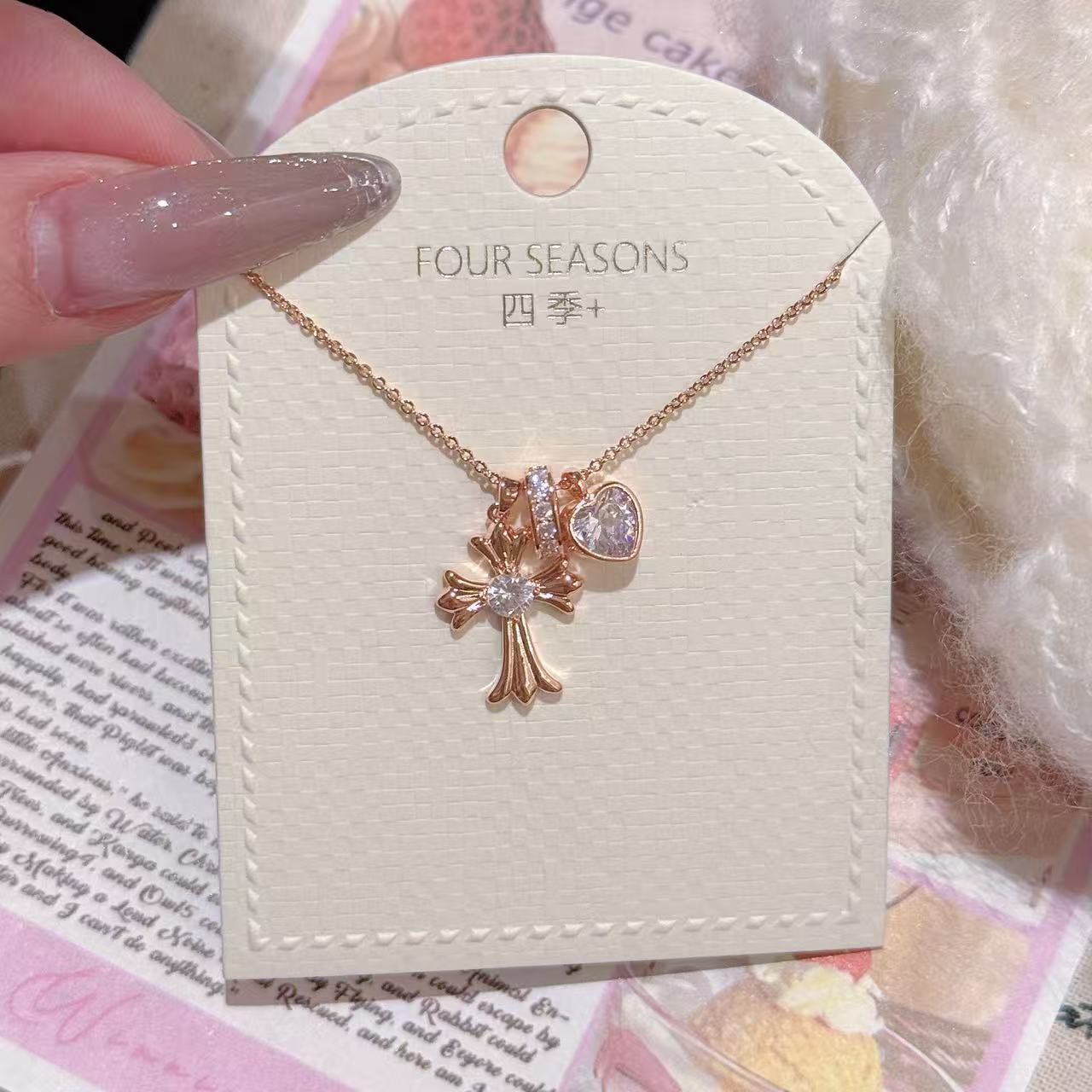 Cross Pendant Clavicle Chain, Luxury High Sense Minimalist Necklace, Personality Elegant Women Jewelry Wholesale