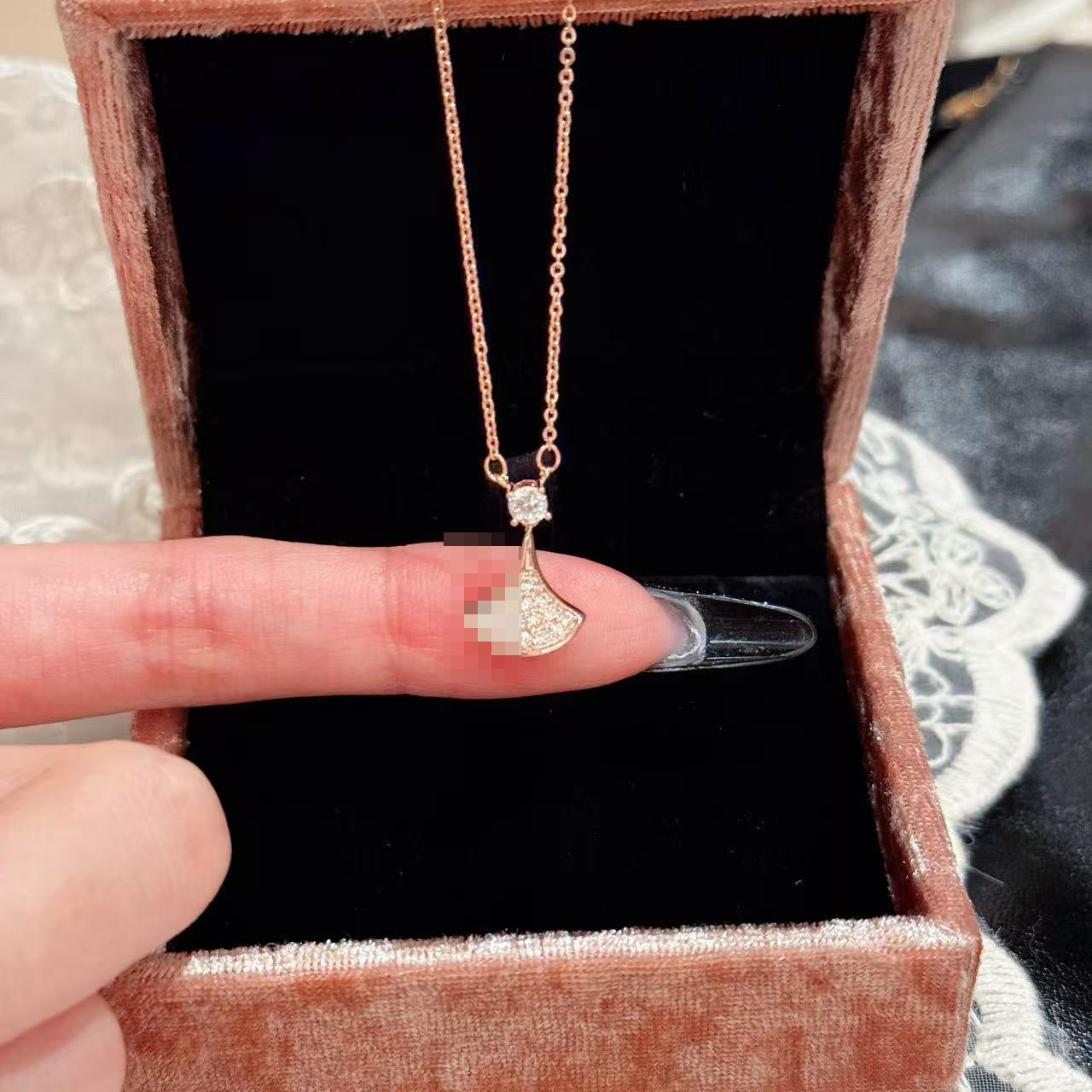 Dainty Leaf Collarbone Necklace Women Summer Trend Minimal Pendant Jewelry