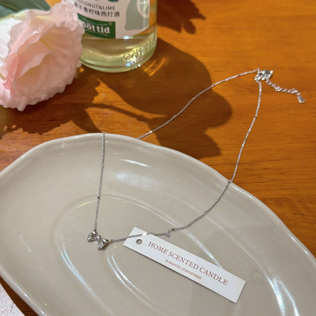 Sterling Silver Lucky Flower Clavicle Chain, Niche Design Floral Necklaces, Luxury High Grade All-match Elegant Jewelry
