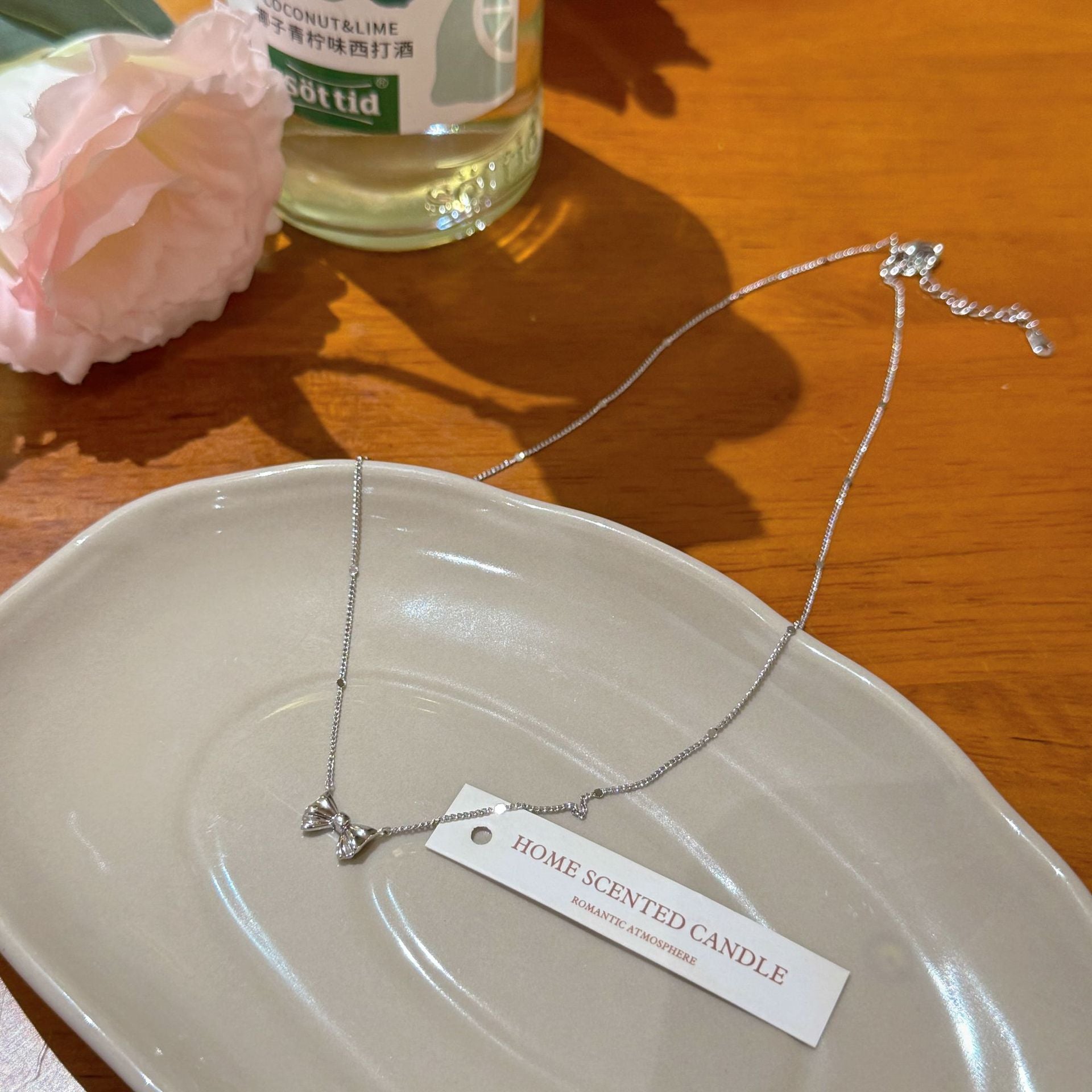 Sterling Silver Lucky Flower Clavicle Chain, Niche Design Floral Necklaces, Luxury High Grade All-match Elegant Jewelry