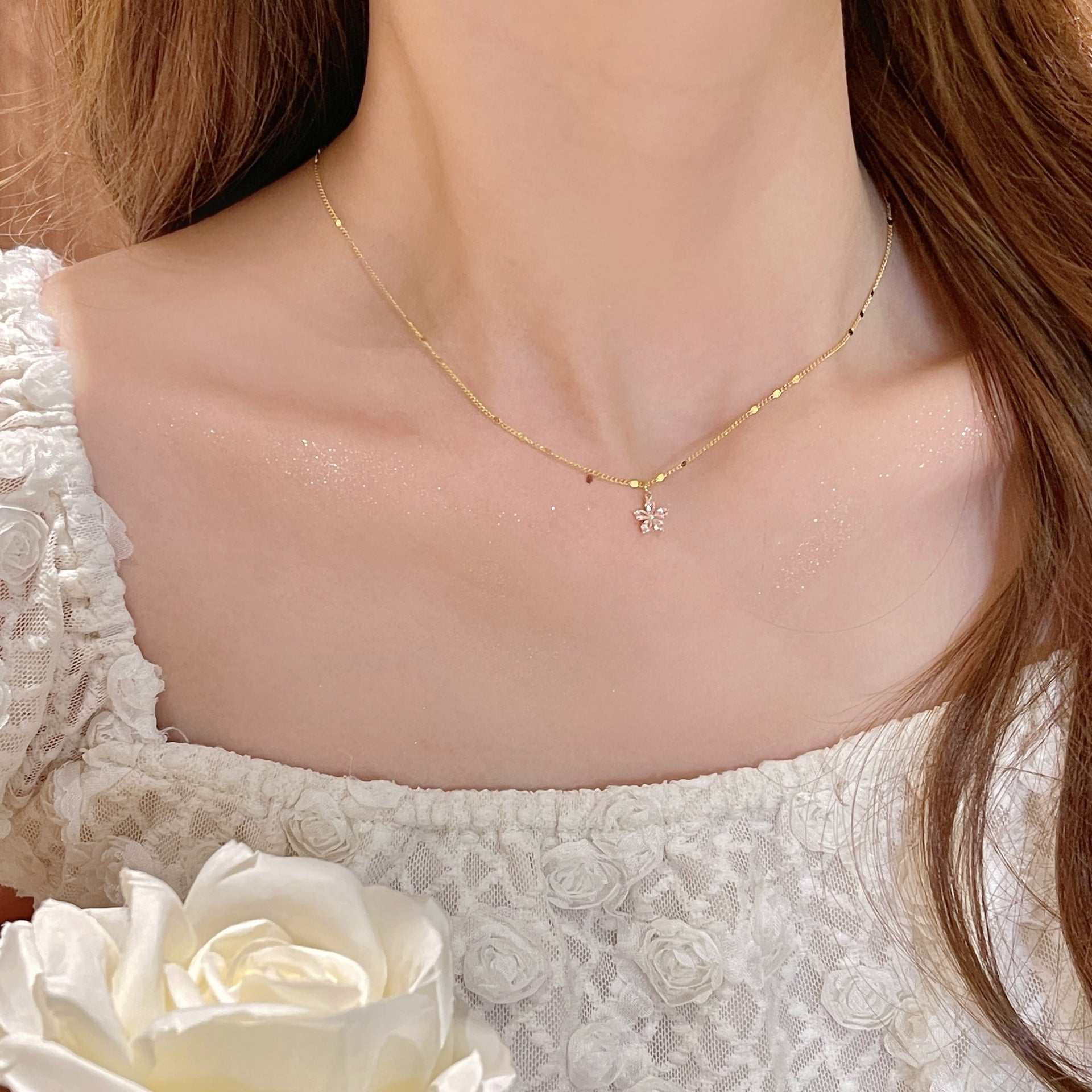 Snowflake Rotatable Four-Leaf Clover Necklace, Zircon Ins Style Pendant