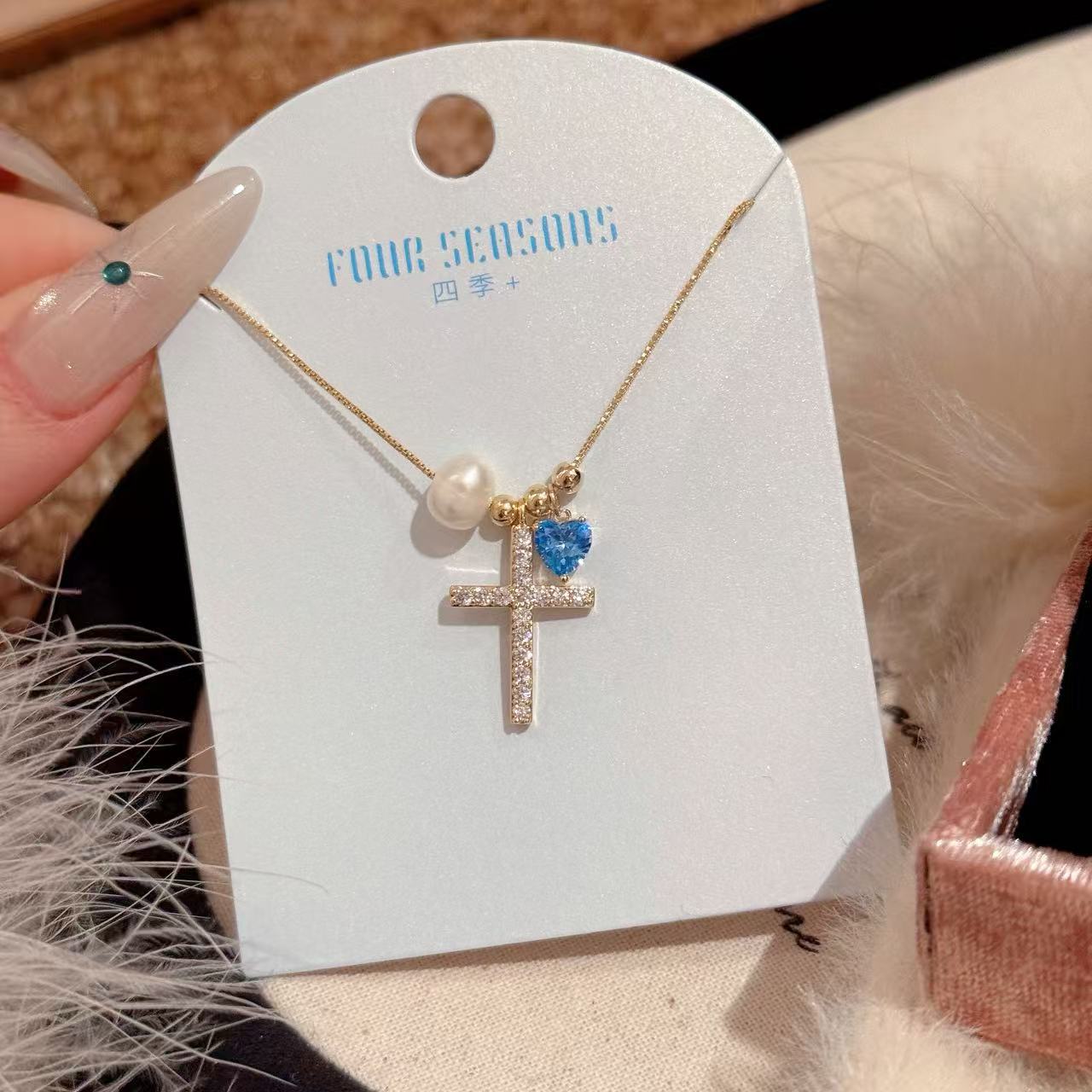 Gold Dainty Necklace Minimalist Luxury Clavicle Chain Elegant Fashion All-match Commute Jewelry Gifts for Girlfriend