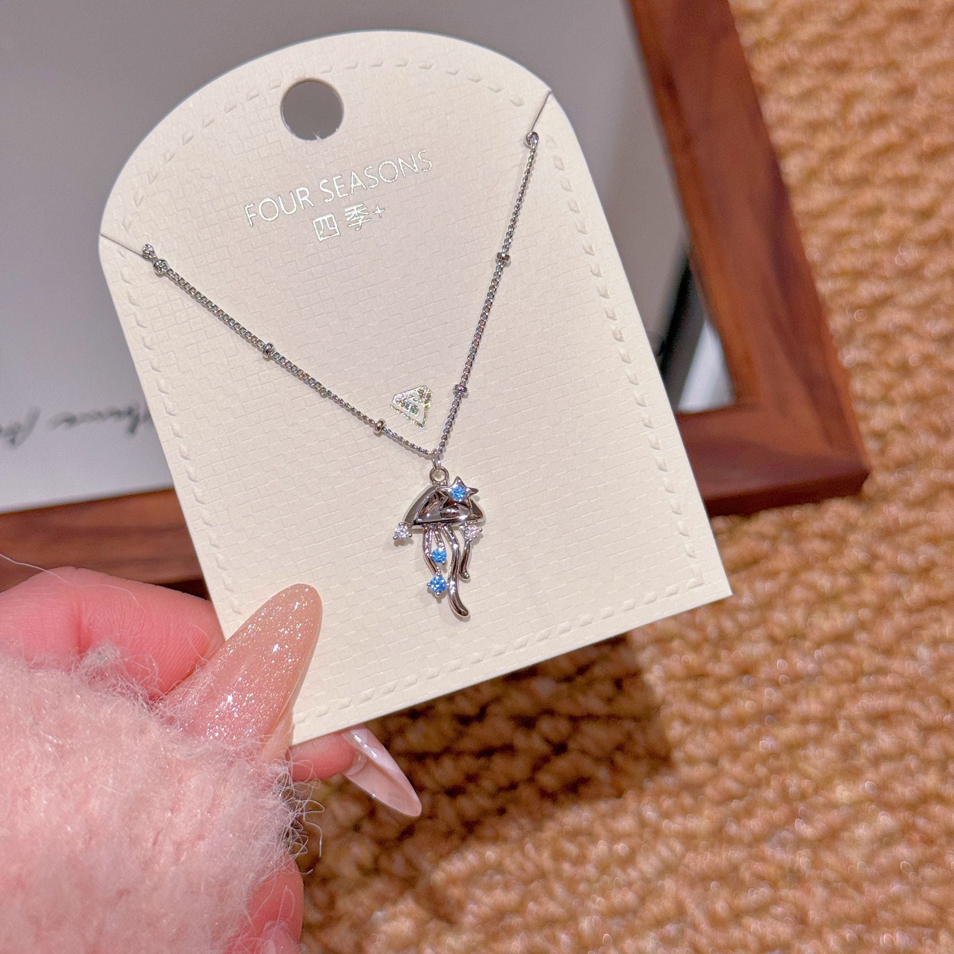 Jellyfish Pendant Necklace, Ocean Series Luxury Dainty Clavicle Chain