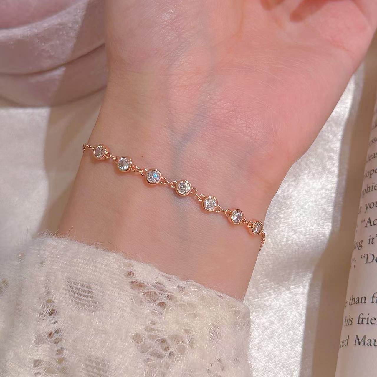 Minimal Round Zircon Bracelet, Luxury Niche Elegant Bangle, Versatile Daily Commuter Fine Jewelry for Women