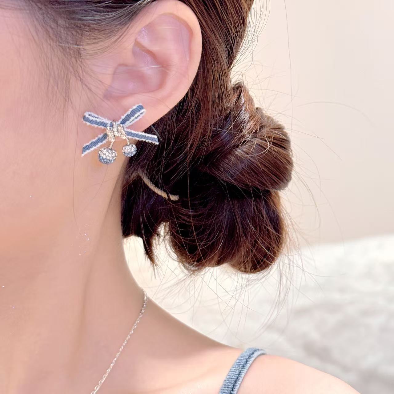 Autumn Winter Fashion Accessories Denim Bow Earrings Star Moon Earrings, Exquisite High-end Versatile Earrings & Matching Necklace Jewelry Set for Women