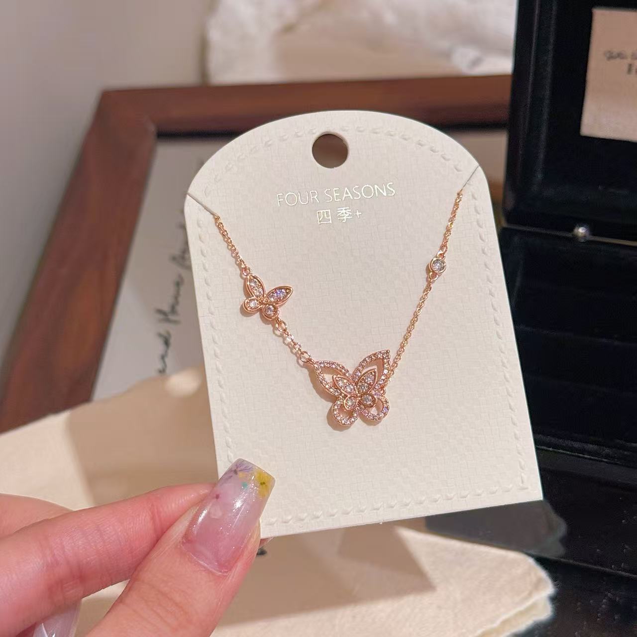 Vivid Butterfly Necklace, Light Luxury Niche Clavicle Chain, Fresh Sweet Exquisite Temperament Daily Women Necklace