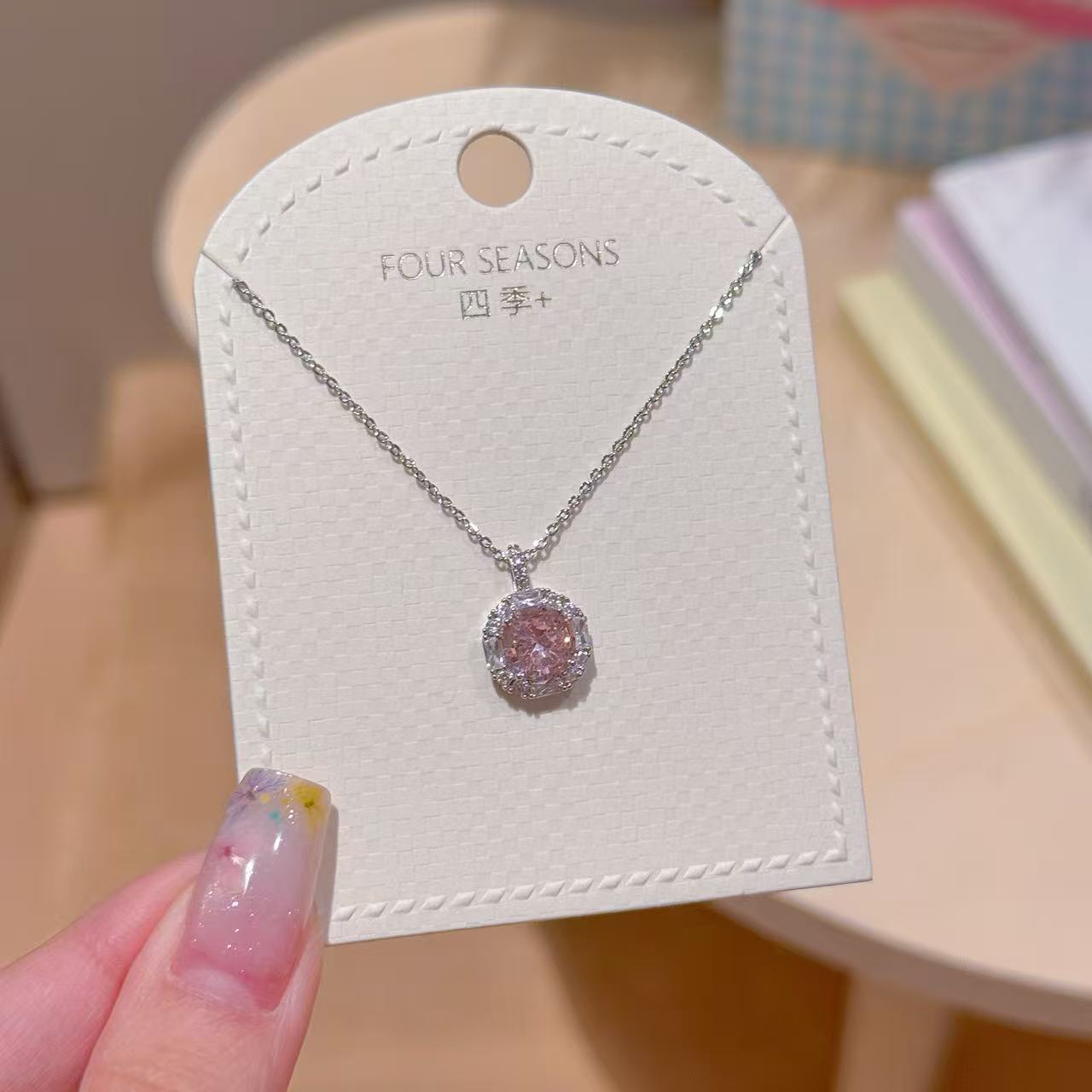 Sweet Pink CZ Cube Pendant Necklace Luxury Niche Everyday Clavicle Chain