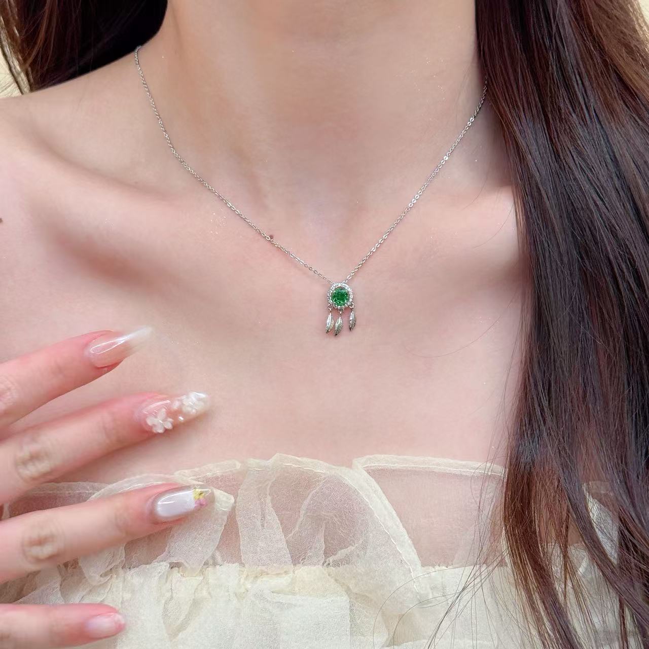 Emerald Ice Cut Sparkling Necklace, Ins Style Minimalist Elegant Clavicle Chain, European American Fashion All-match Luxury Jewelry